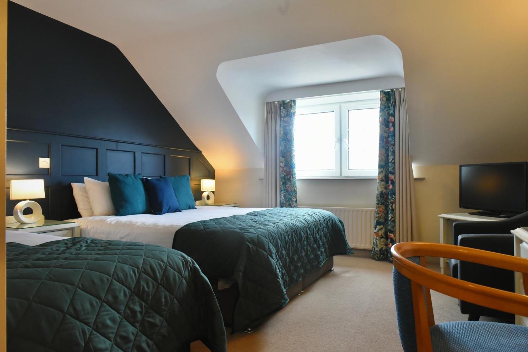 The Lough & Quay Accommodation Town Centre Warrenpoint Exterior photo